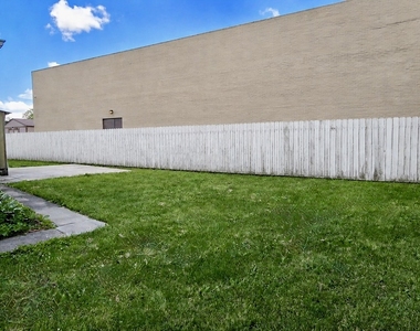 9037 N Joey Drive - Photo Thumbnail 19