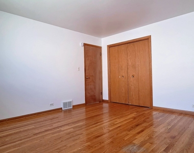 9037 N Joey Drive - Photo Thumbnail 8