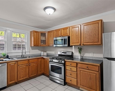 1339 Miller Reed Avenue Se - Photo Thumbnail 6