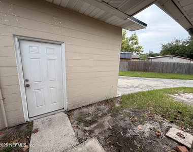 11032 Bluehill Drive - Photo Thumbnail 10