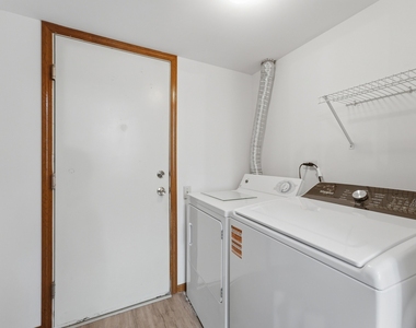 1404 W Sapphire Drive - Photo Thumbnail 33
