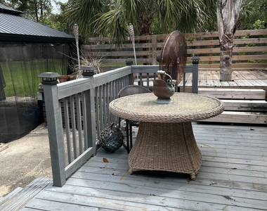 2449 Jose Circle N - Photo Thumbnail 20