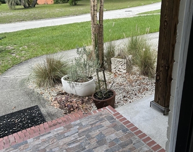 2449 Jose Circle N - Photo Thumbnail 19