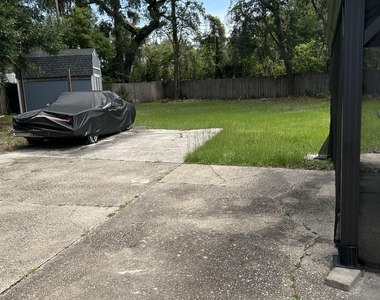 2449 Jose Circle N - Photo Thumbnail 18