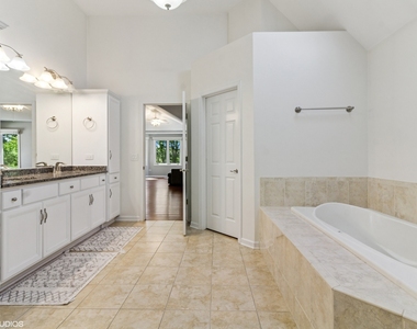 3304 Rollingridge Road - Photo Thumbnail 26