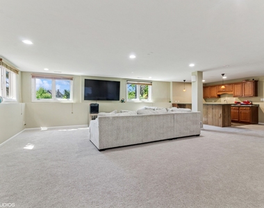 3304 Rollingridge Road - Photo Thumbnail 32