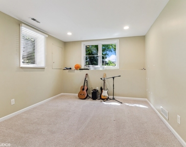 3304 Rollingridge Road - Photo Thumbnail 36