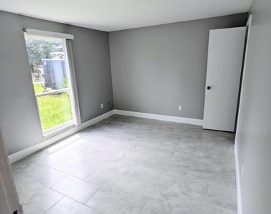 1512 Pawnee Street - Photo Thumbnail 10