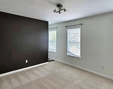 815 Heritage Valley Road - Photo Thumbnail 8