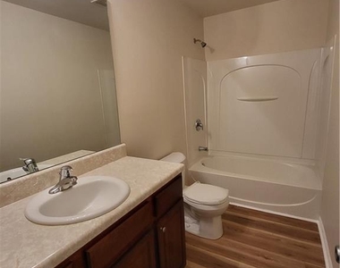 52 Burns View Court - Photo Thumbnail 17