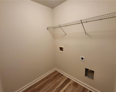 52 Burns View Court - Photo Thumbnail 18