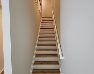 52 Burns View Court - Photo Thumbnail 8