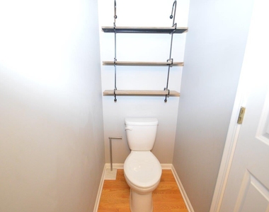 3301 Banford Circle - Photo Thumbnail 13
