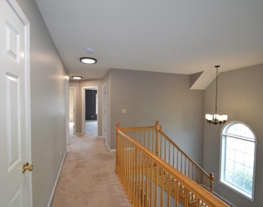 3301 Banford Circle - Photo Thumbnail 14