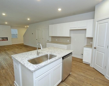 5153 Union Heights Way - Photo Thumbnail 10