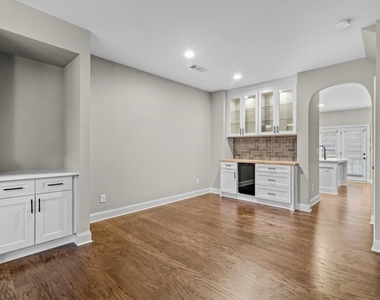 3209 Hallmark Lane - Photo Thumbnail 16