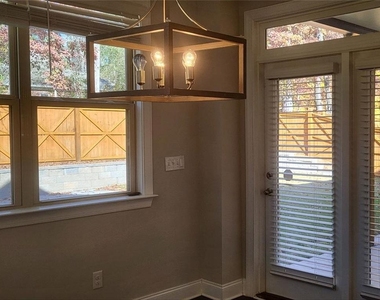 4780 Westoak Court - Photo Thumbnail 8