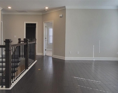 4780 Westoak Court - Photo Thumbnail 4