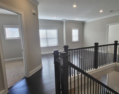 4780 Westoak Court - Photo Thumbnail 3