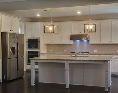 4780 Westoak Court - Photo Thumbnail 13