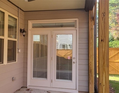 4780 Westoak Court - Photo Thumbnail 9