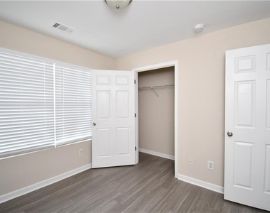 639 Mill Stone Bluff - Photo Thumbnail 12