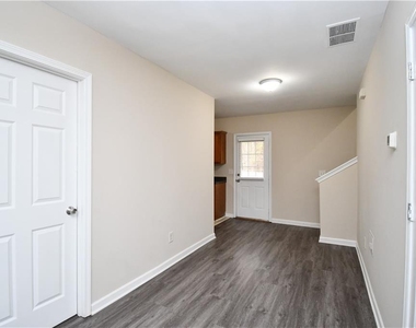 639 Mill Stone Bluff - Photo Thumbnail 32
