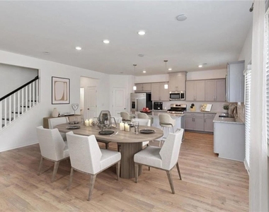 2219 Derrick Drive - Photo Thumbnail 2