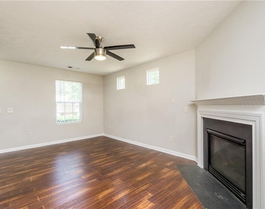 5765 Ridge Stone Way - Photo Thumbnail 4
