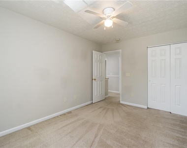 5765 Ridge Stone Way - Photo Thumbnail 14