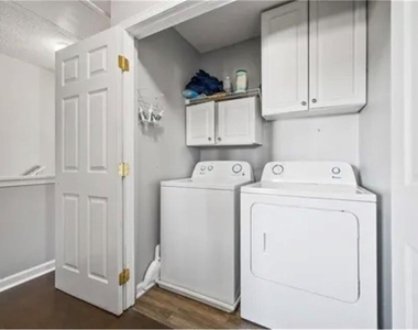 615 Market Place Lane - Photo Thumbnail 20