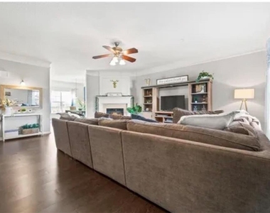 615 Market Place Lane - Photo Thumbnail 10