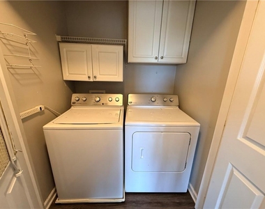 615 Market Place Lane - Photo Thumbnail 31