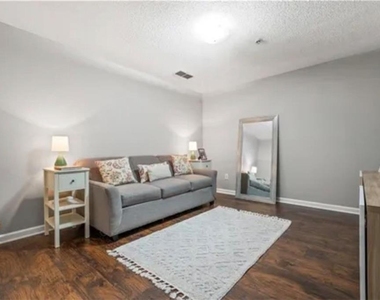 615 Market Place Lane - Photo Thumbnail 23