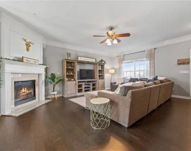 615 Market Place Lane - Photo Thumbnail 9