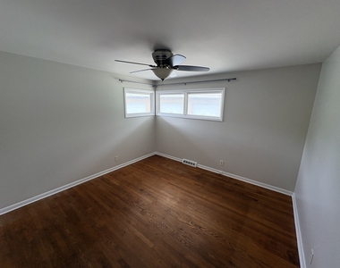 1735 Greene Court - Photo Thumbnail 4