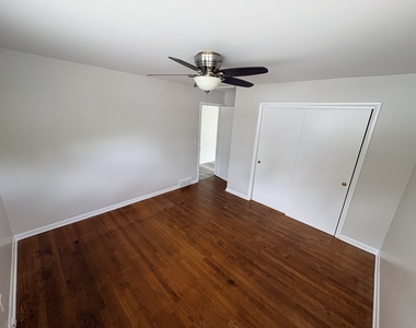 1735 Greene Court - Photo Thumbnail 5