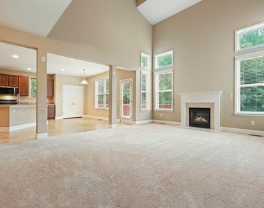 1010 Chelsey Way - Photo Thumbnail 7