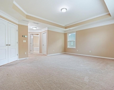 1010 Chelsey Way - Photo Thumbnail 40
