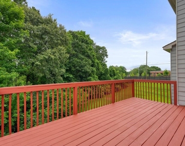 1010 Chelsey Way - Photo Thumbnail 20