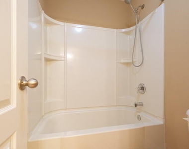 1010 Chelsey Way - Photo Thumbnail 35