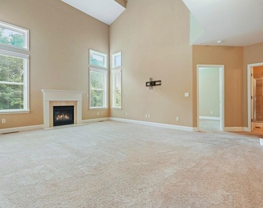 1010 Chelsey Way - Photo Thumbnail 8