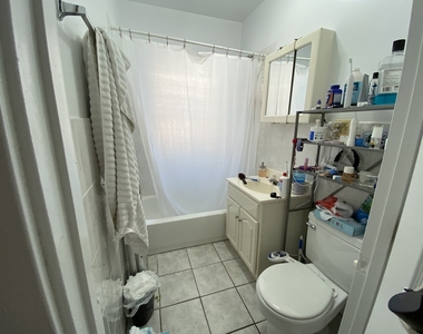5060 N Wolcott Avenue - Photo Thumbnail 3
