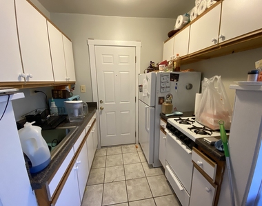 5060 N Wolcott Avenue - Photo Thumbnail 1
