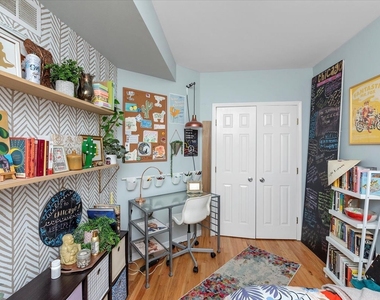 1510 N Elk Grove Avenue - Photo Thumbnail 2
