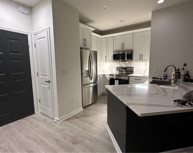 821 Ralph Mcgill Boulevard Ne - Photo Thumbnail 16