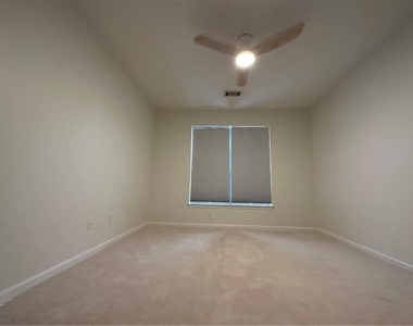 821 Ralph Mcgill Boulevard Ne - Photo Thumbnail 12