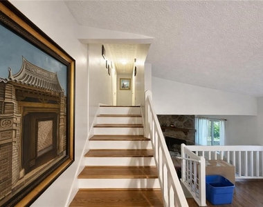 1136 Samuel Drive - Photo Thumbnail 5