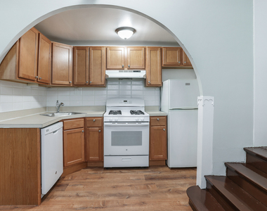 1525 W Estes Avenue - Photo Thumbnail 3