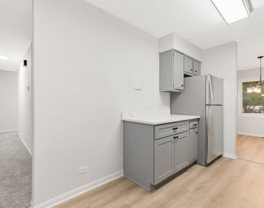 3008 Roberts Drive - Photo Thumbnail 8